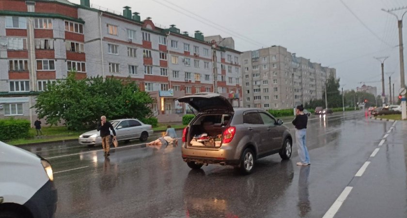 В Новочебоксарске на пешеходном переходе водитель иномарки сбил женщину