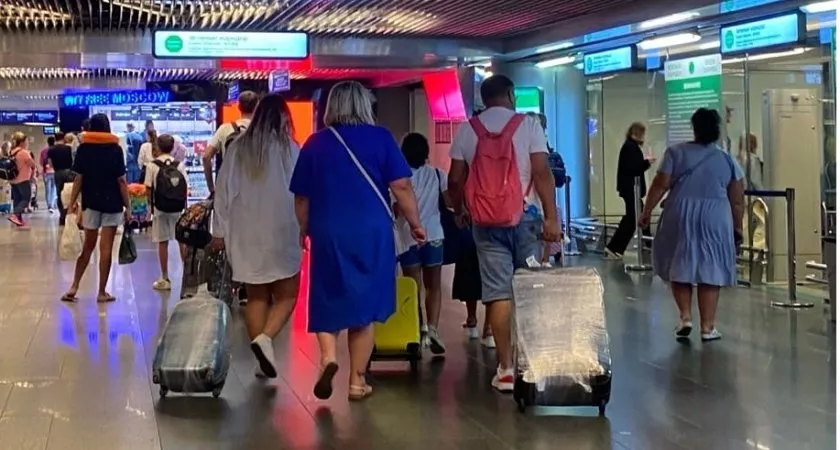 Фото к статье: В сентябре из Чебоксар в Санкт-Петербург можно будет летать практически каждый день