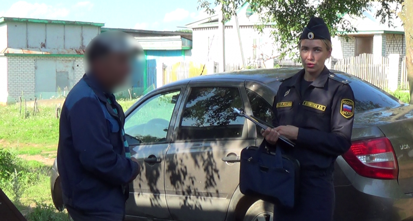Житель Чувашии остался без "Лады" из-за штрафа в 30 тысяч рублей