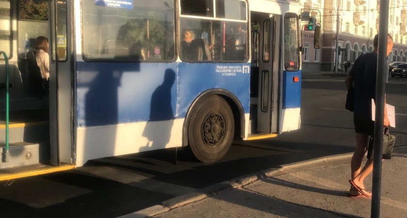 В нескольких районах Чебоксар остановились троллейбусы