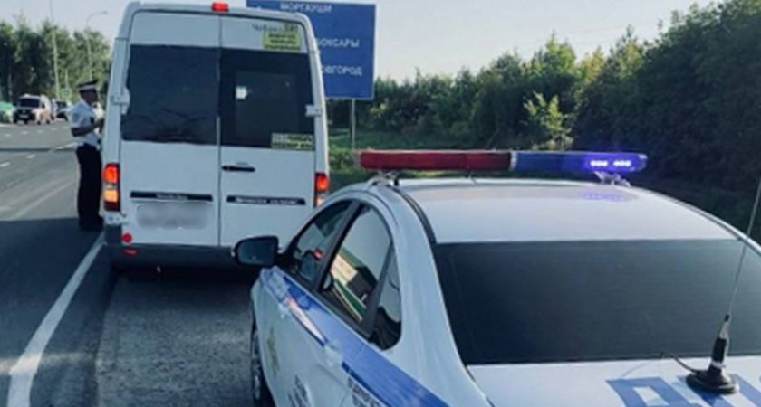 Нелегальный водитель повез 15 человек из Чебоксар в Йошкар-Олу