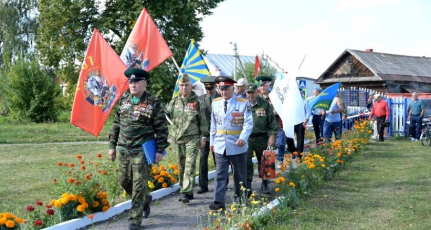 В Шемуршинском районе увековечили имя героя, погибшего в ходе спецоперации на Украине