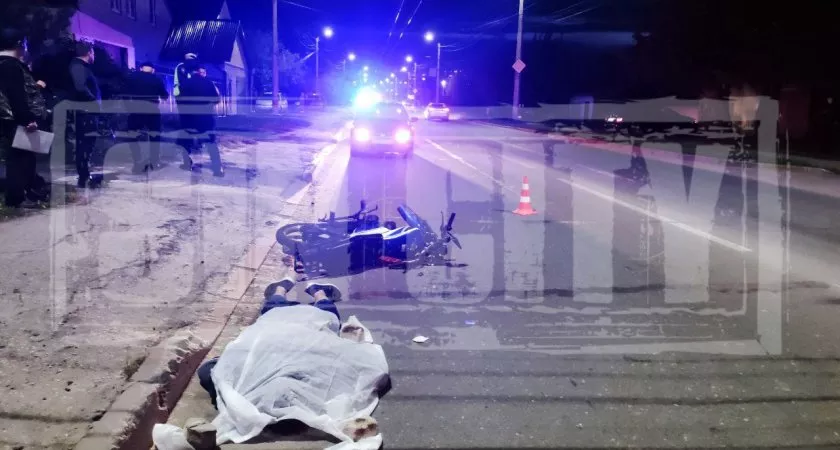 Фото к статье: В Чебоксарах разбился водитель мопеда в ДТП с легковушкой