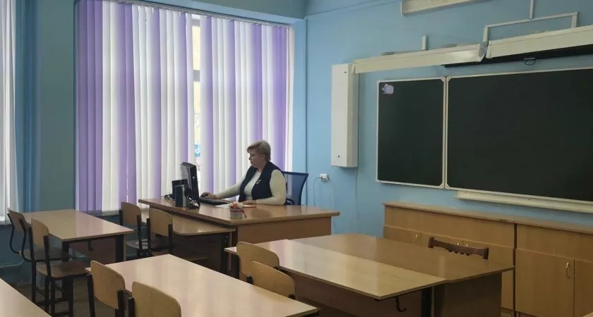 Фото к статье: Николаев заявил о повышении зарплаты для учителей в этом году