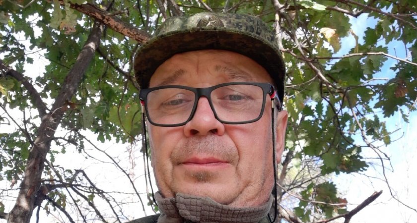 Многодетный блогер Шакеев вышел на связь с передовой: "Выдали оружие, гранаты, бронежилет"