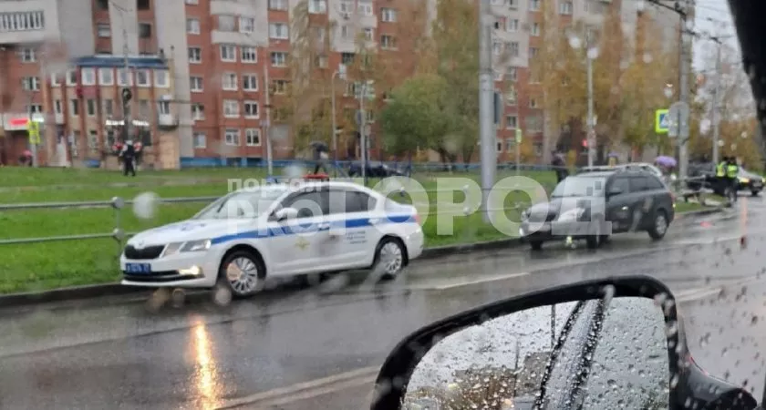 Фото к статье: В Чебоксарах школьника сбила машина на пешеходном переходе