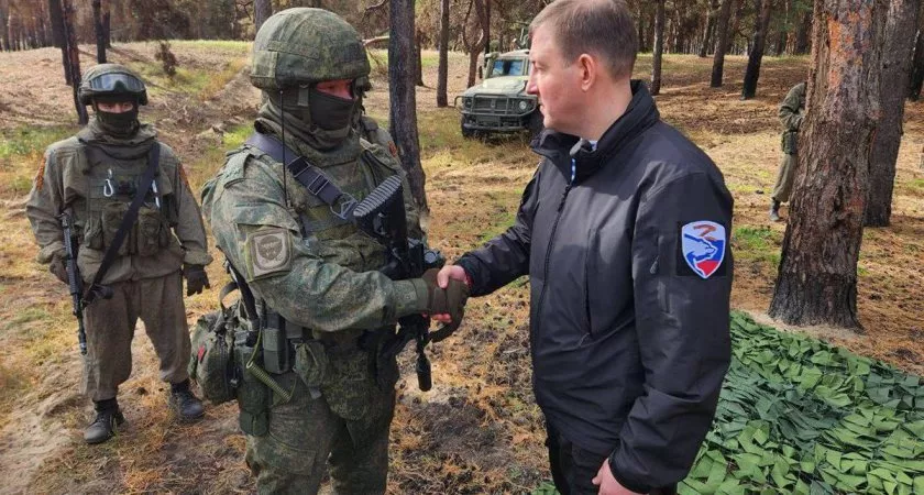 Фото к статье: ЕР: Собранную партией помощь на сумму более 1 млрд рублей доставили на фронт
