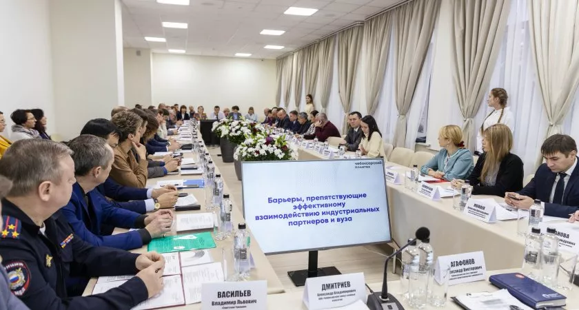 Фото к статье: Эксперт Сбера поделился эффективными практиками по работе с вузами в Политехехе