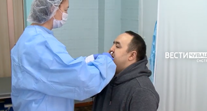 В Чувашии начали применять вакцинальный спрей для носа