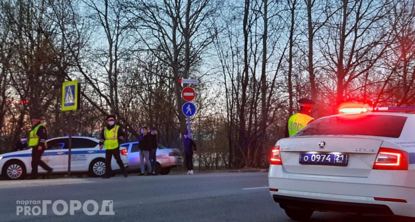 В Моргаушском районе на дороге нашли труп мужчины