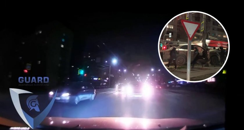 Появилось видео с авторегистратора, как Porsche Macan влетел в столб в Чебоксарах
