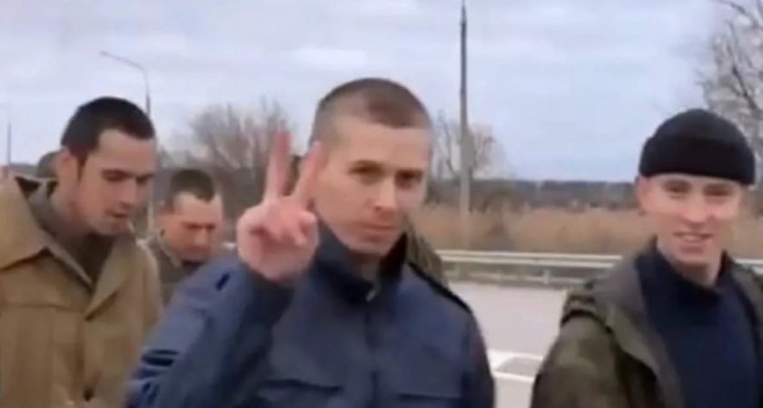 Пропавший боец из Батыревского района освобожден из плена и едет домой