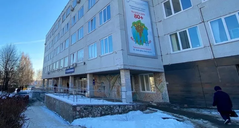 Фото к статье: Сотрудник больницы не сделал пациенту тест на COVID-19 и теперь он заплатит за это