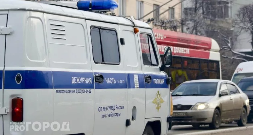 Фото к статье: Житель Чувашии выманил у школьницы интимные видео и разослал ее знакомым