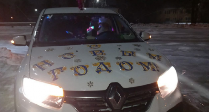 В Чебоксарах появился таксист Дед Мороз