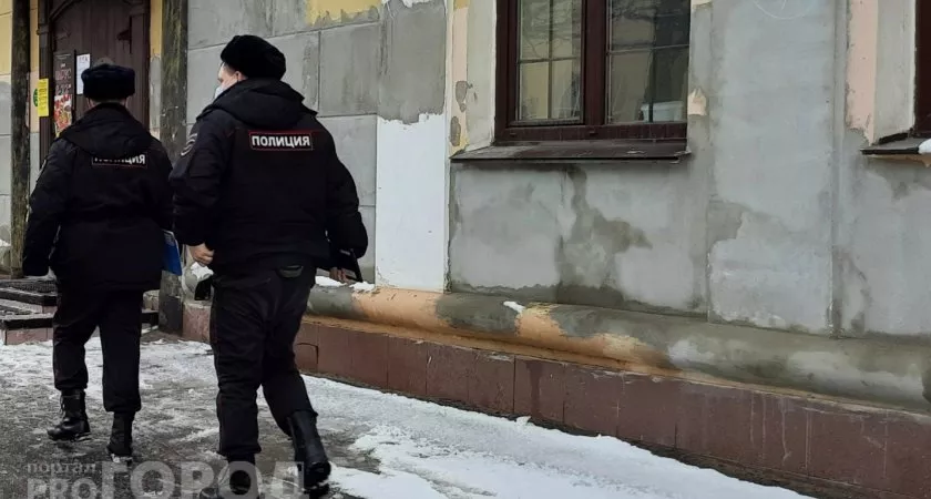 Фото к статье: Житель Чувашии хотел спасти свои сбережения от мошенников, но лишился 600 тысяч рублей