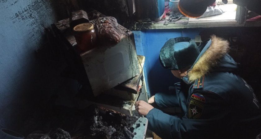 Ребенок пострадал в загоревшейся квартире в Моргаушах