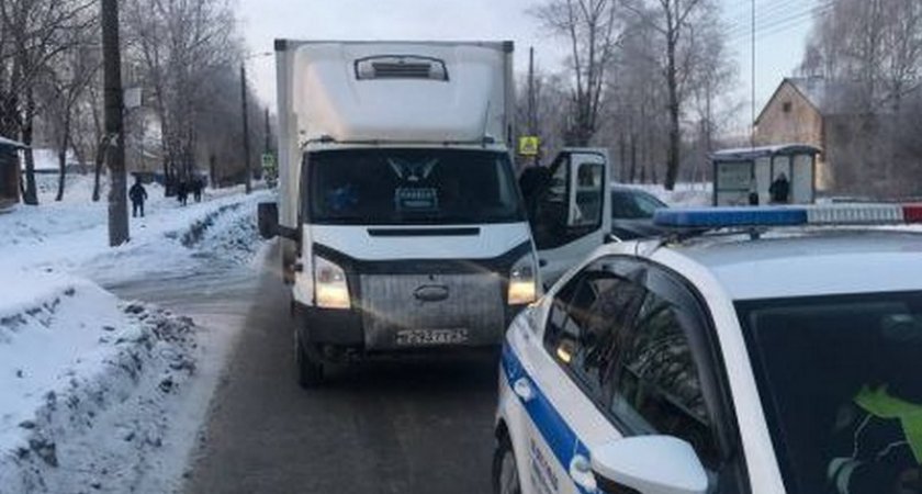 Водитель грузовика потерял сознание за рулем в Чебоксарах