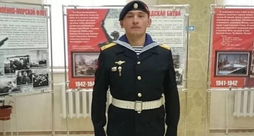Фото к статье: В Чувашии родители погибшего военного судятся с Минтрудом, чтобы получить выплату