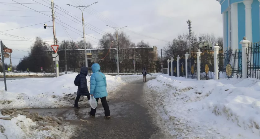 Фото к статье: Изменения в ПДД, перерасчет за вывоз мусора и другие законы марта 2023