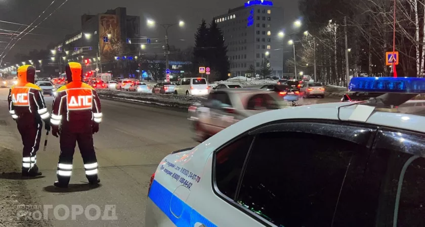 Фото к статье: Пешеходов вместе с водителями массово штрафовали в Чебоксарах