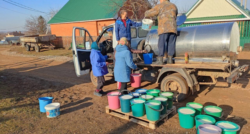 Жителям Цивильского района предложили стать самозанятыми и сдавать молоко за 16 рублей