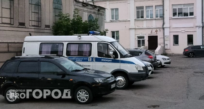 Фото к статье: Подросток помог аферистам обокрасть чебоксарку, которой позвонили почти 200 раз