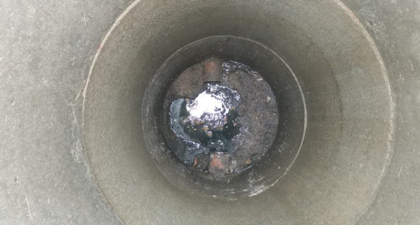 Известны подробности падения ребенка в канализационный колодец в Урмарах
