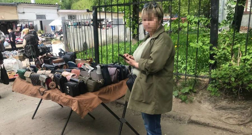 Фото к статье: В Чебоксарах продолжают бороться с нелегальными уличными торговцами