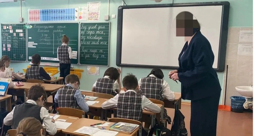 Фото к статье: Большинство опрошенных защищают и хотят вернуть учительницу в школу: "Не дети, а монстры"