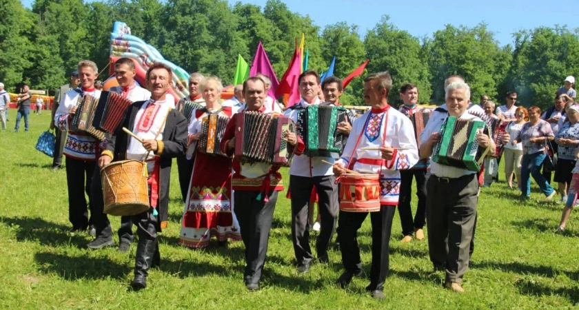 Фото к статье: Когда и как отметят Акатуй в Чувашии: фейерверк, концерты, скачки лошадей и дискотека