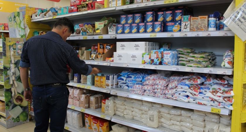 В Чебоксарах зафиксировали падение цен на хлеб и молоко