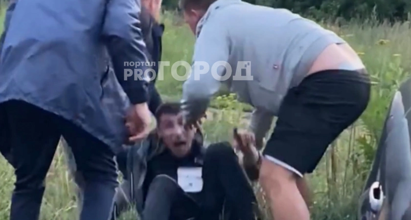 Фото к статье: Четверо мужчин в Чебоксарах избили парня на глазах людей