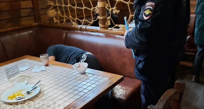 Фото к статье: Жителя Урмарского района признали алкоголиком и лишили части гражданских прав