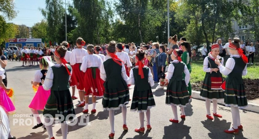 Фото к статье: Николаев увеличил на 150 рублей стипендию для одаренных школьников