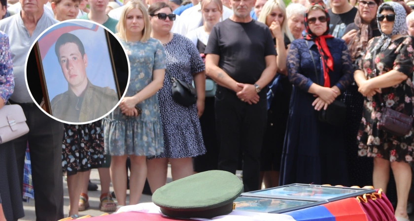 Фото к статье: В Алатыре простились с 28-летним младшим сержантом, погибшим на спецоперации