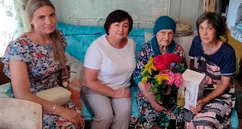 Добровольно ушла на фронт: участнице ВОВ в Чувашии исполнилось 102 года