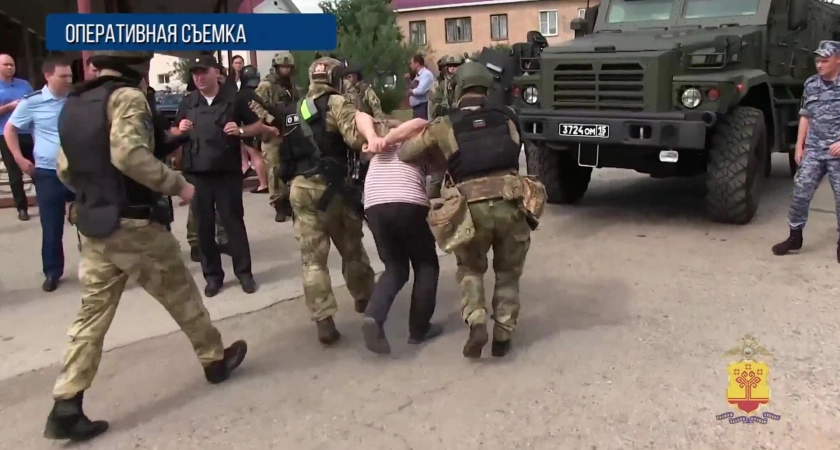 Фото к статье: Появились подробности задержания мужчины с гранатой в Чебоксарах