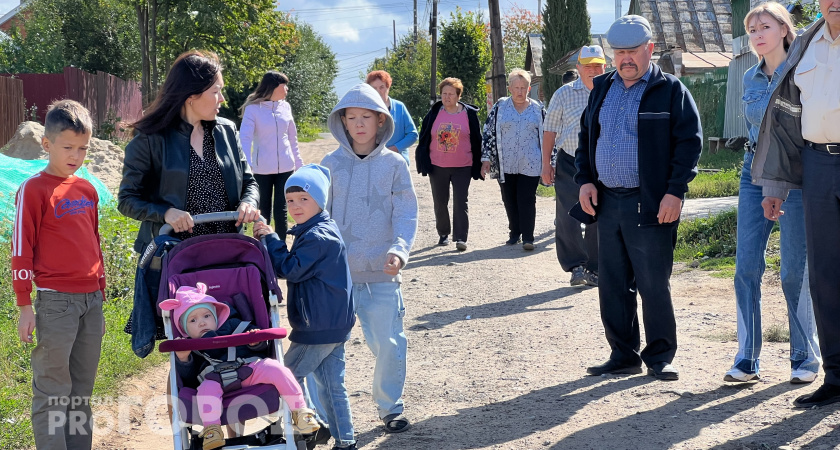 В Чебоксарах жители 38 домов четвертый год ждут дорогу: "Постоянно отписки, отписки и отписки"