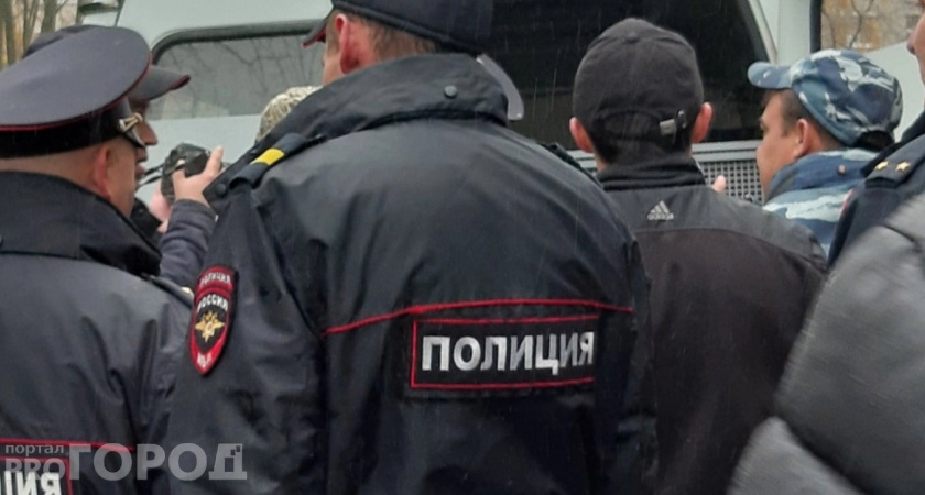 Из Чебоксарского аэропорта эвакуировали около 380 человек 