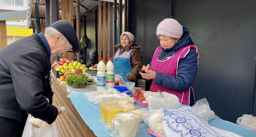 Картофель, томаты, мед и молоко: осенние ярмарки заработали по всей Чувашии