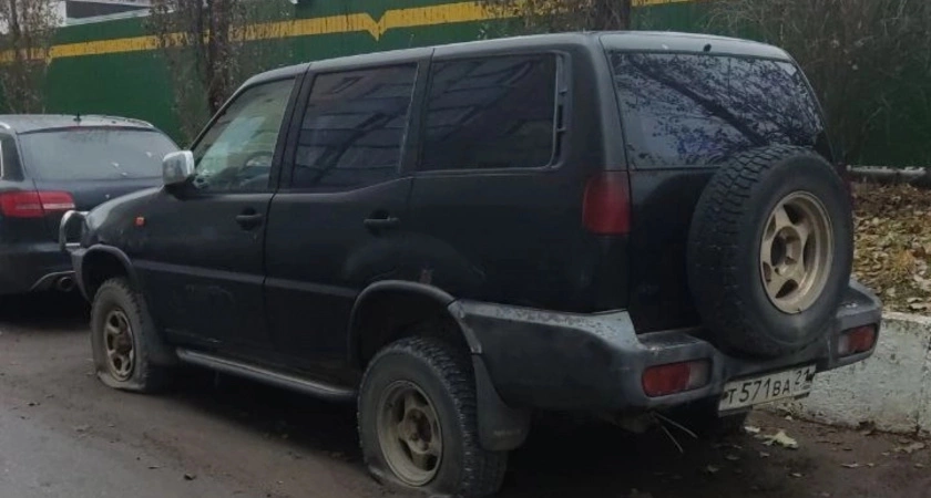Фото к статье: В Чебоксарах власти разыскивают владельцев 11 брошенных машин