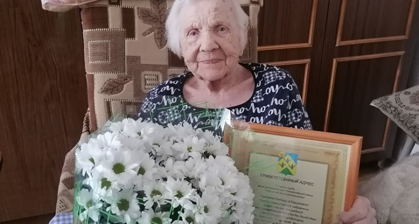 Медсестра из Новочебоксарска отметила вековой юбилей: ухаживала за ранеными в госпитале