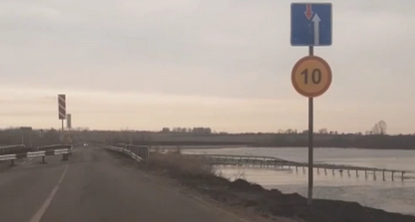 Фото к статье: На границе двух регионов в Чувашии неожиданно открыли новый проезд только для легковушек
