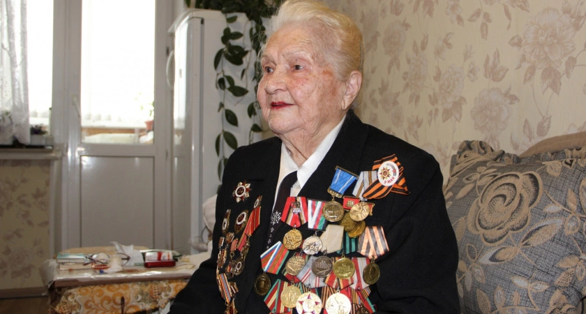 Фото к статье: Жительница Чувашии прошла всю Великую Отечественную, отпраздновала 99-летие и хочет вырастить арбуз