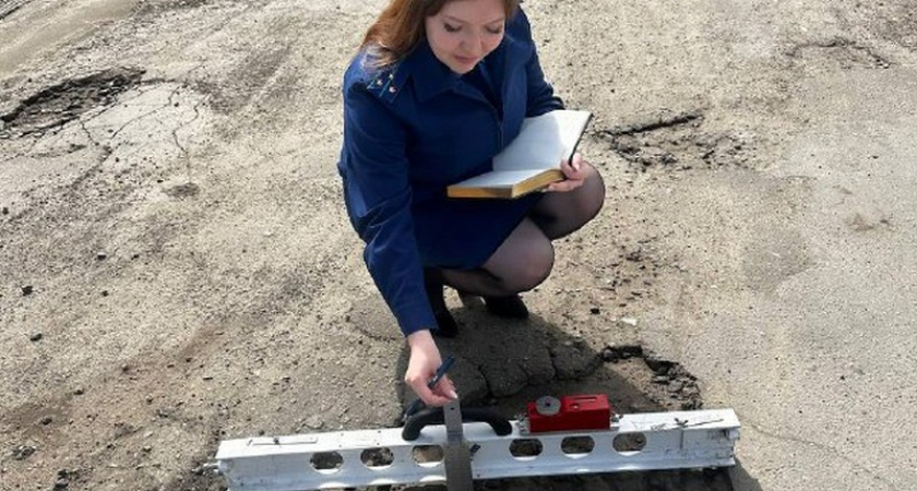 В Чувашии нашли дорогу со слишком большими ямами и выбоинами: не по нормативу