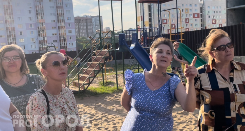 Жители чебоксарской десятиэтажки грозятся дойти до Владимира Владимировича: "Это крик души!"
