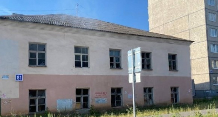 В Чебоксарах бездомный заночевал в двухэтажном доме и устроил пожар 