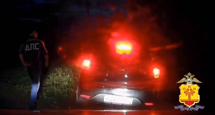 В Чувашии пьяная автоледи попыталась скрыться от сотрудников Госавтоинспекции
