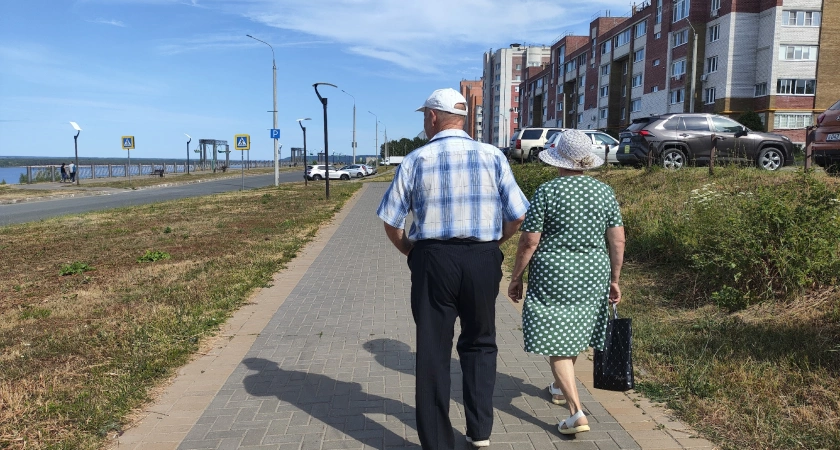 Фото к статье: Пенсионерам старше 80 лет сделают ежемесячную надбавку к пенсии